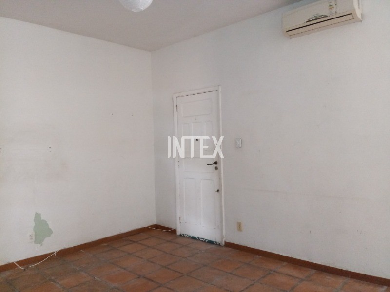 Apartamento à venda com 2 quartos, 100m² - Foto 4