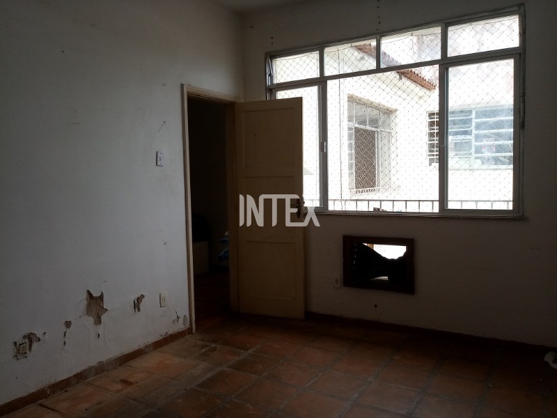 Apartamento à venda com 2 quartos, 100m² - Foto 17