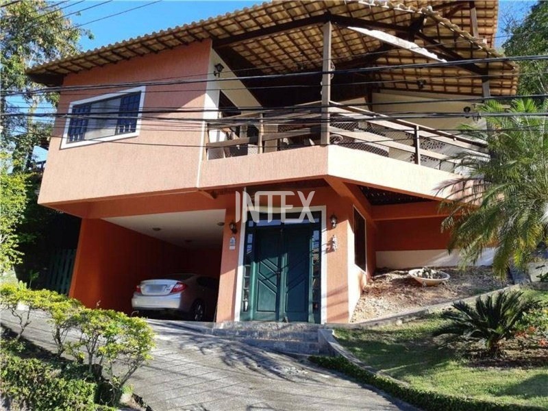 Casa à venda com 3 quartos, 300m² - Foto 5