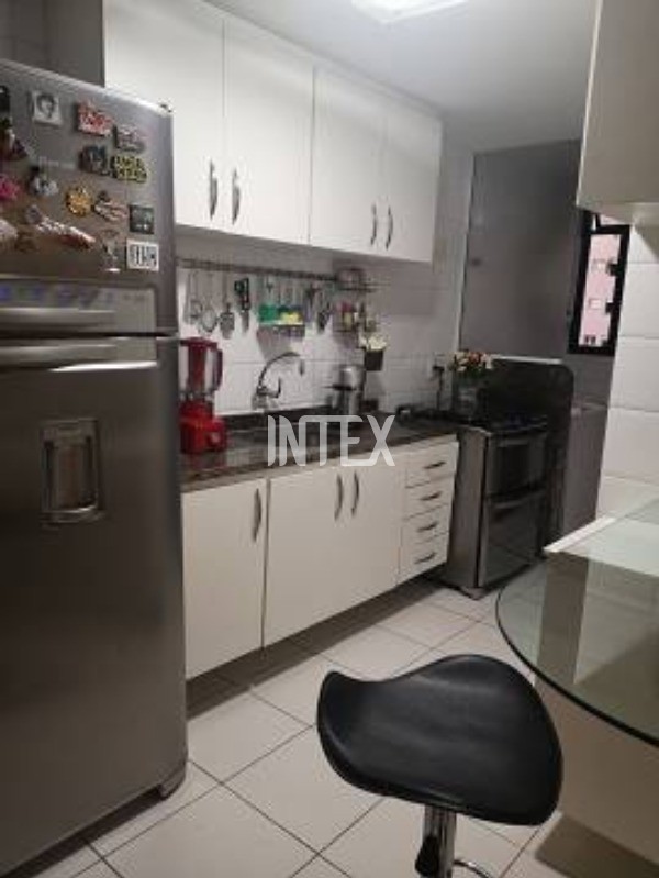 Apartamento à venda com 3 quartos, 102m² - Foto 17