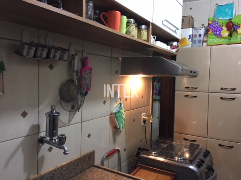 Apartamento à venda com 2 quartos, 80m² - Foto 8