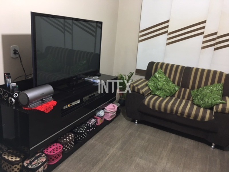 Apartamento à venda com 2 quartos, 80m² - Foto 1