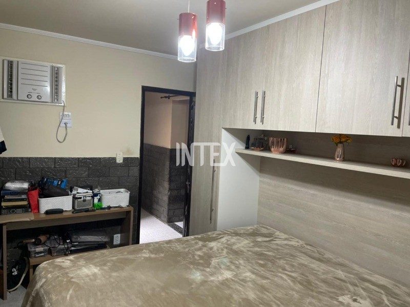 Casa à venda com 4 quartos, 180m² - Foto 17