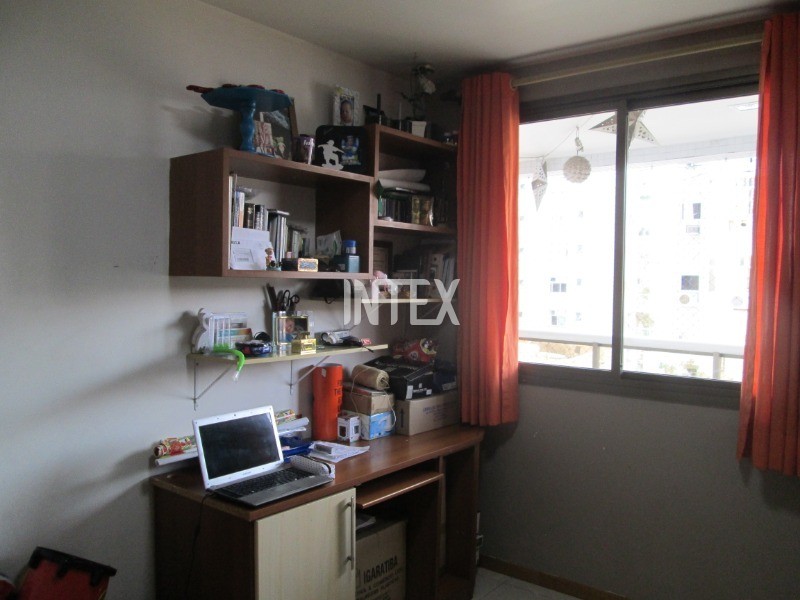 Apartamento à venda com 4 quartos, 140m² - Foto 18