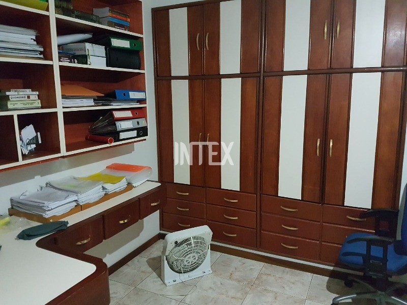 Casa à venda com 3 quartos, 300m² - Foto 23