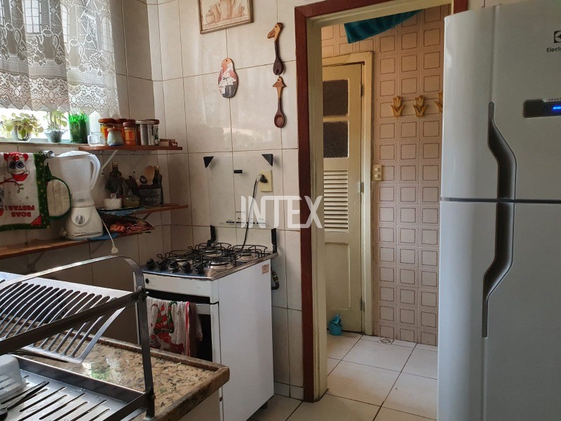 Apartamento à venda com 3 quartos, 109m² - Foto 9