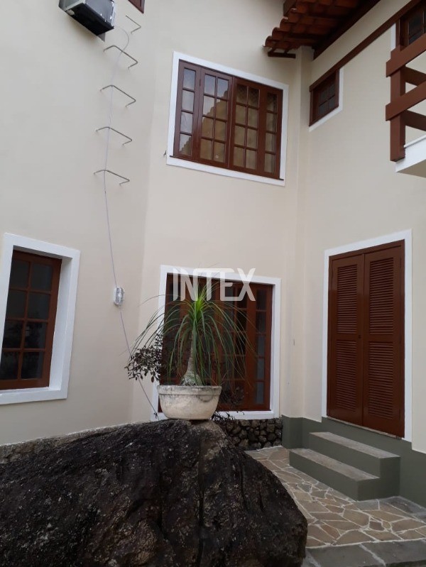 Casa à venda com 4 quartos, 400m² - Foto 28