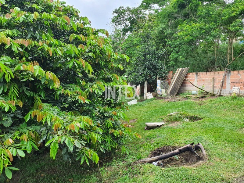 Casa à venda com 2 quartos, 300m² - Foto 24