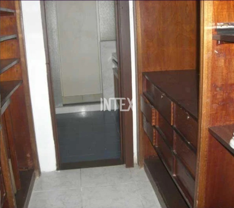 Casa à venda com 5 quartos, 550m² - Foto 9