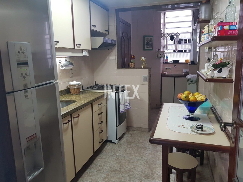 Apartamento à venda com 3 quartos, 120m² - Foto 23