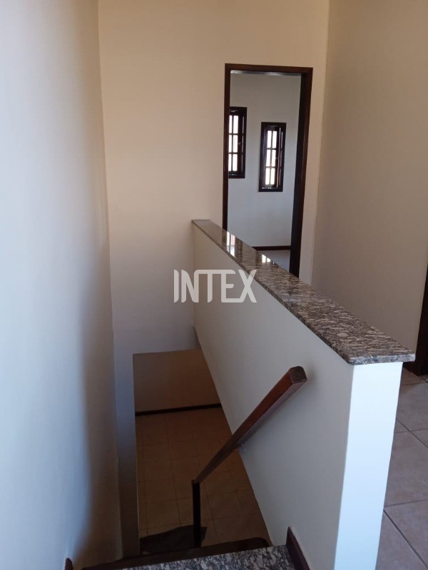 Casa à venda com 3 quartos, 140m² - Foto 10