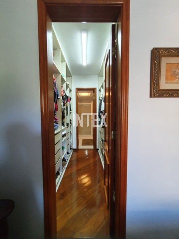 Apartamento à venda com 3 quartos, 215m² - Foto 12