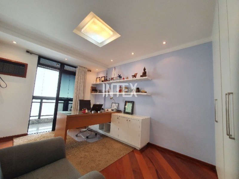 Apartamento à venda com 3 quartos, 215m² - Foto 19