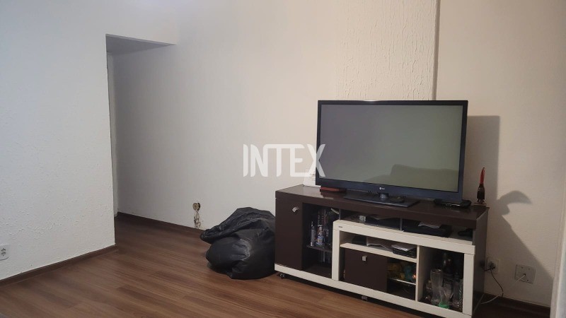 Apartamento à venda com 2 quartos, 60m² - Foto 5