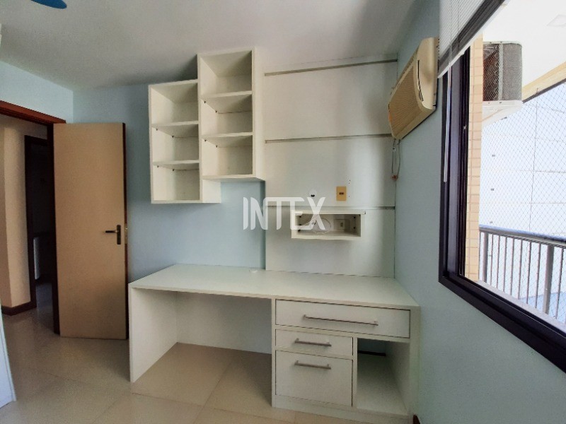 Apartamento à venda com 4 quartos, 150m² - Foto 13