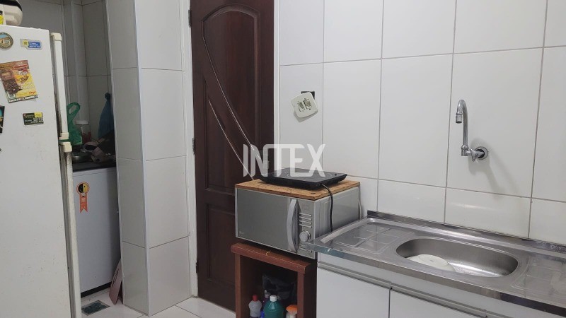 Apartamento à venda com 2 quartos, 60m² - Foto 11