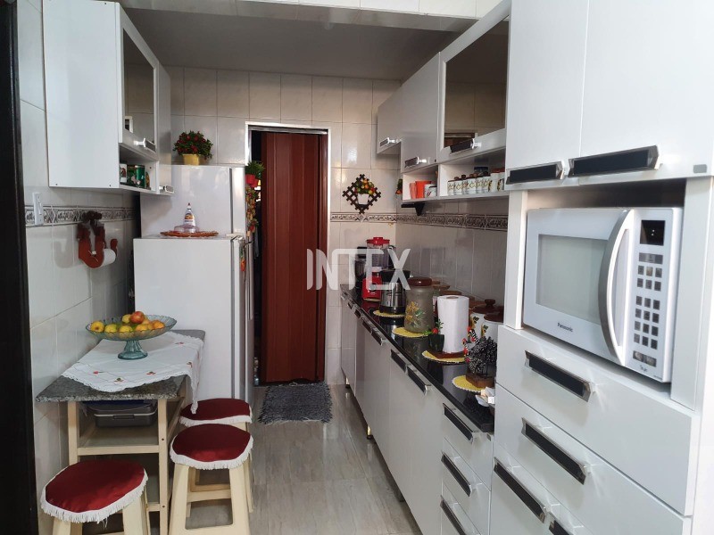 Casa à venda com 2 quartos, 80m² - Foto 20