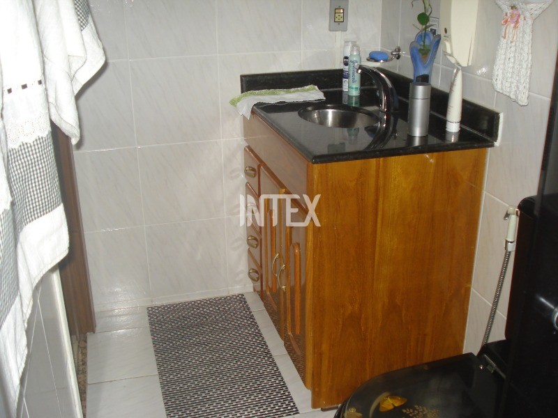 Apartamento à venda com 2 quartos, 66m² - Foto 12