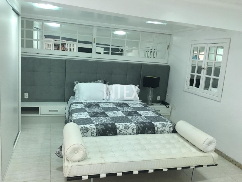 Casa à venda com 4 quartos, 380m² - Foto 38