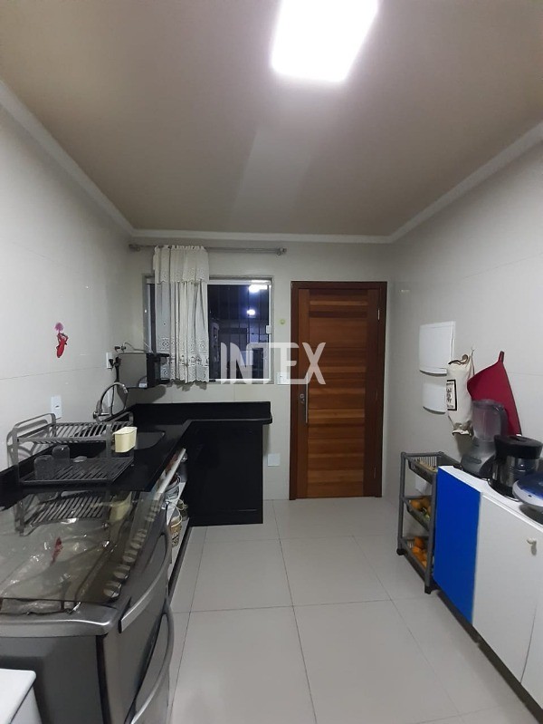 Casa à venda com 3 quartos, 160m² - Foto 42