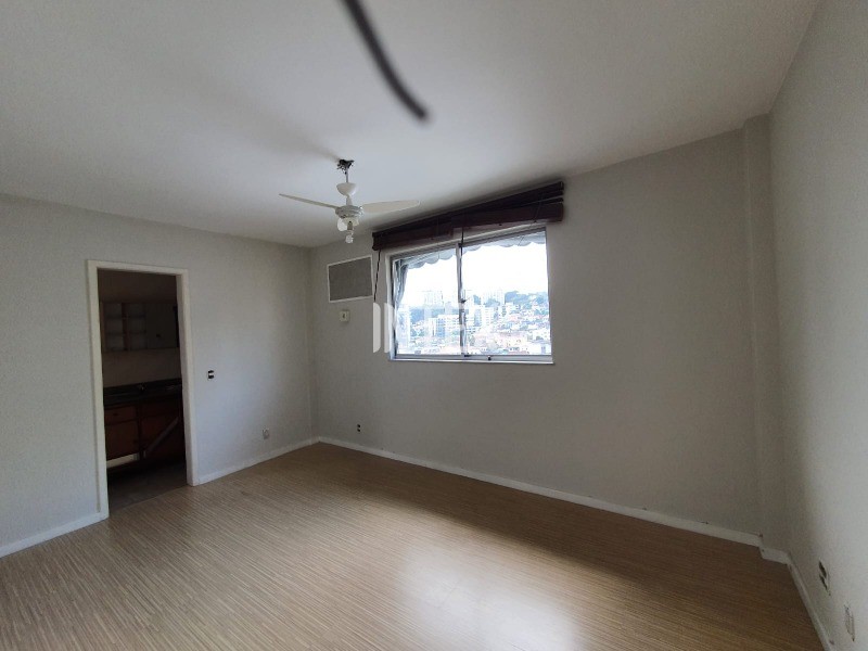 Apartamento à venda com 2 quartos, 90m² - Foto 5