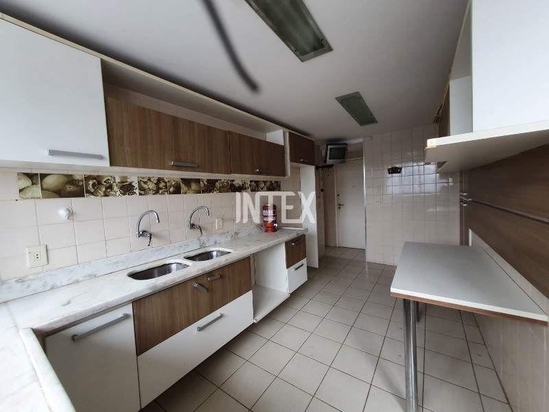 Apartamento à venda com 2 quartos, 90m² - Foto 13