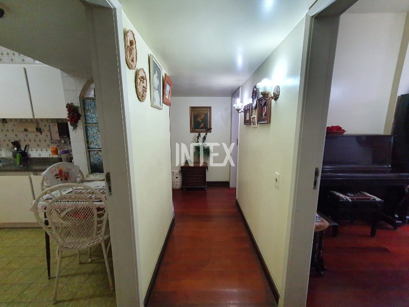 Apartamento à venda com 3 quartos, 150m² - Foto 8