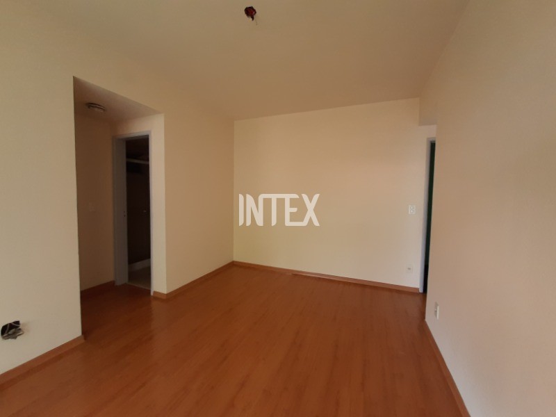 Apartamento à venda com 1 quarto, 50m² - Foto 6