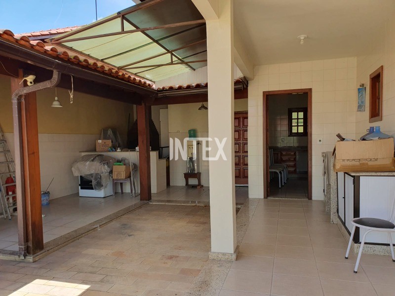 Casa à venda com 4 quartos, 287m² - Foto 36