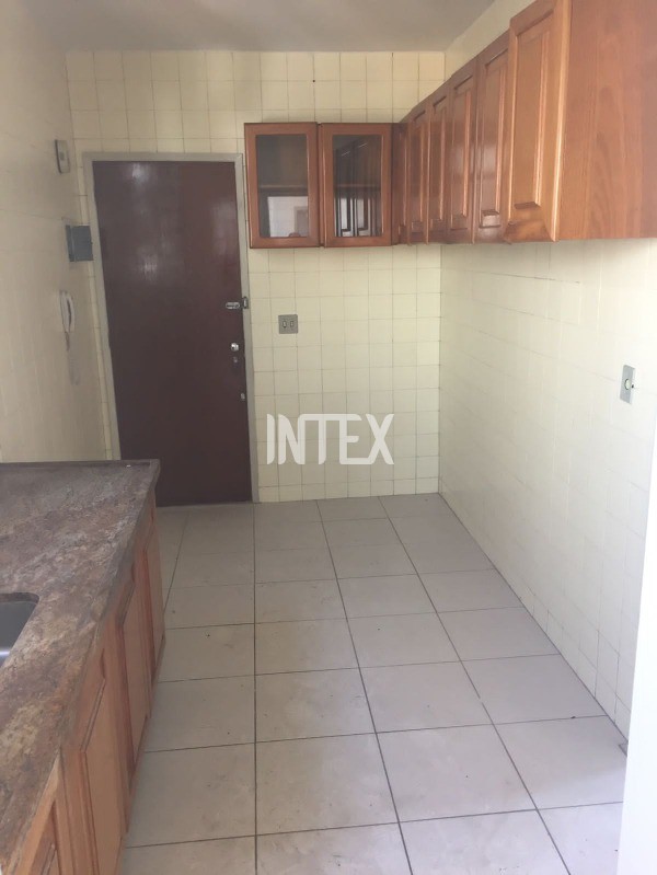 Apartamento à venda com 2 quartos, 85m² - Foto 14