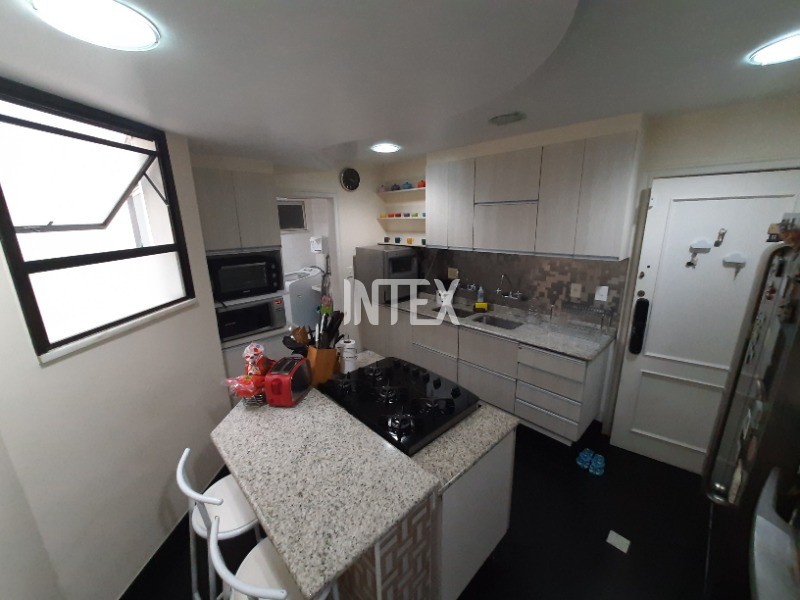 Apartamento à venda com 3 quartos, 220m² - Foto 43