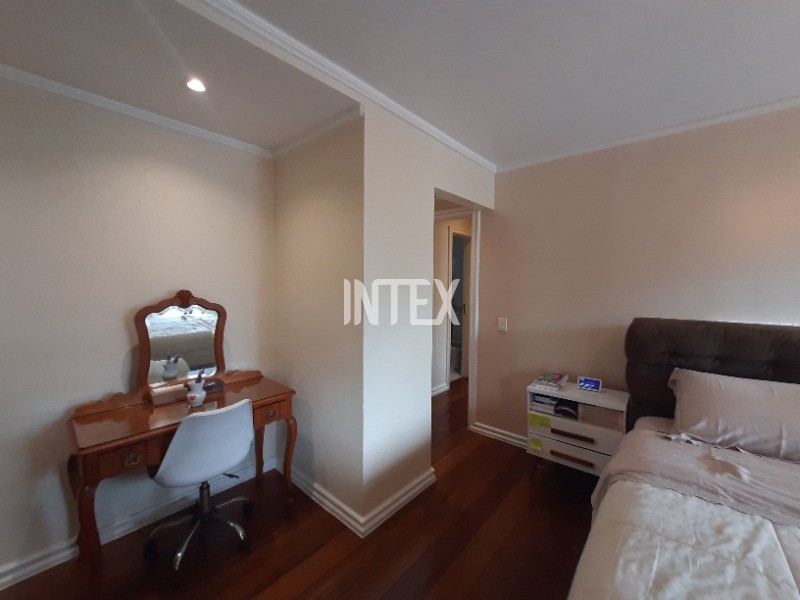 Apartamento à venda com 3 quartos, 220m² - Foto 35