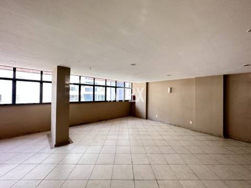 Apartamento à venda com 3 quartos, 220m² - Foto 50