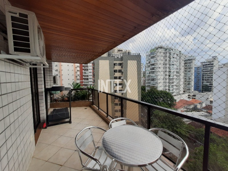 Apartamento à venda com 3 quartos, 220m² - Foto 28