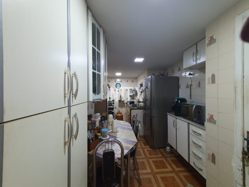 Apartamento à venda com 2 quartos, 72m² - Foto 17