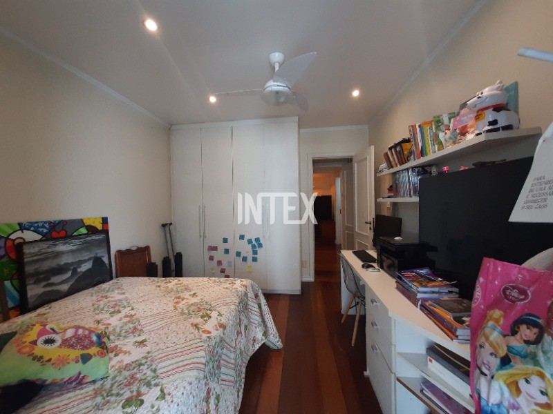 Apartamento à venda com 3 quartos, 220m² - Foto 13