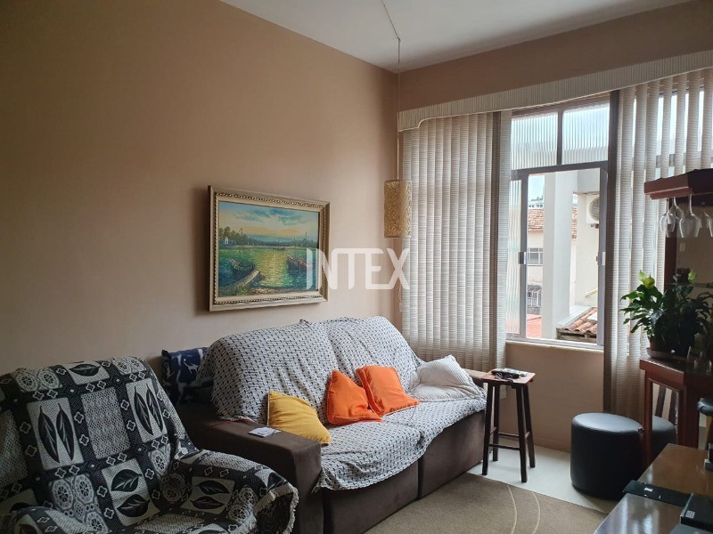 Apartamento à venda com 2 quartos, 72m² - Foto 11