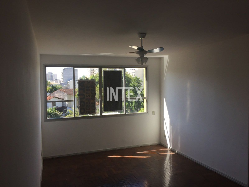 Apartamento à venda com 2 quartos, 85m² - Foto 1