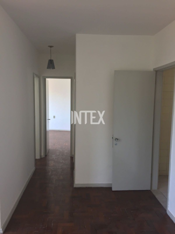 Apartamento à venda com 2 quartos, 85m² - Foto 5