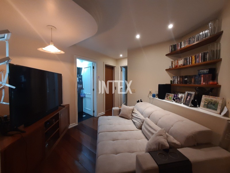 Apartamento à venda com 3 quartos, 220m² - Foto 19