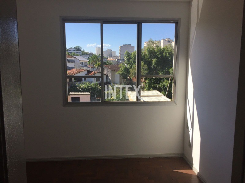 Apartamento à venda com 2 quartos, 85m² - Foto 12