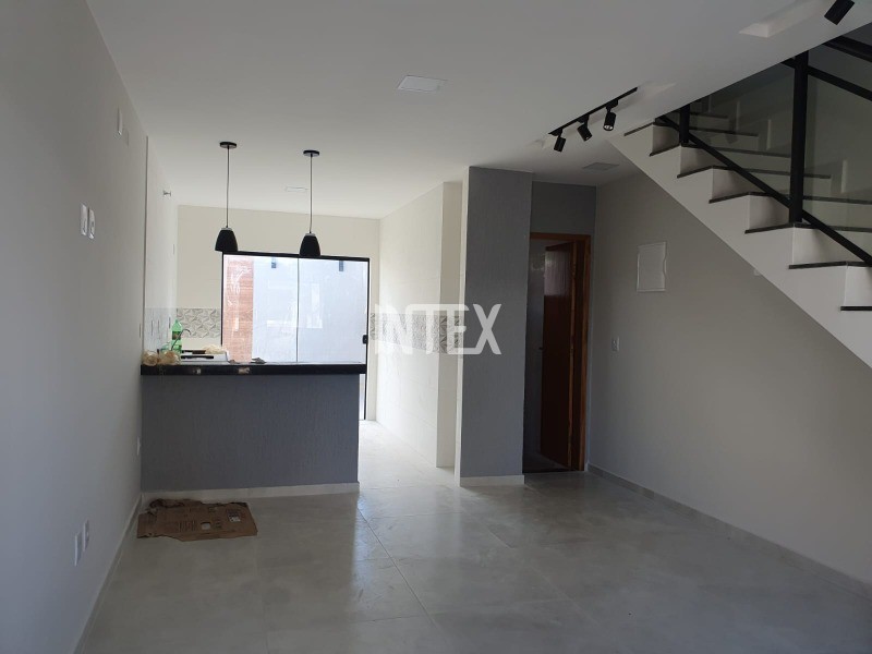 Casa à venda com 2 quartos, 114m² - Foto 12