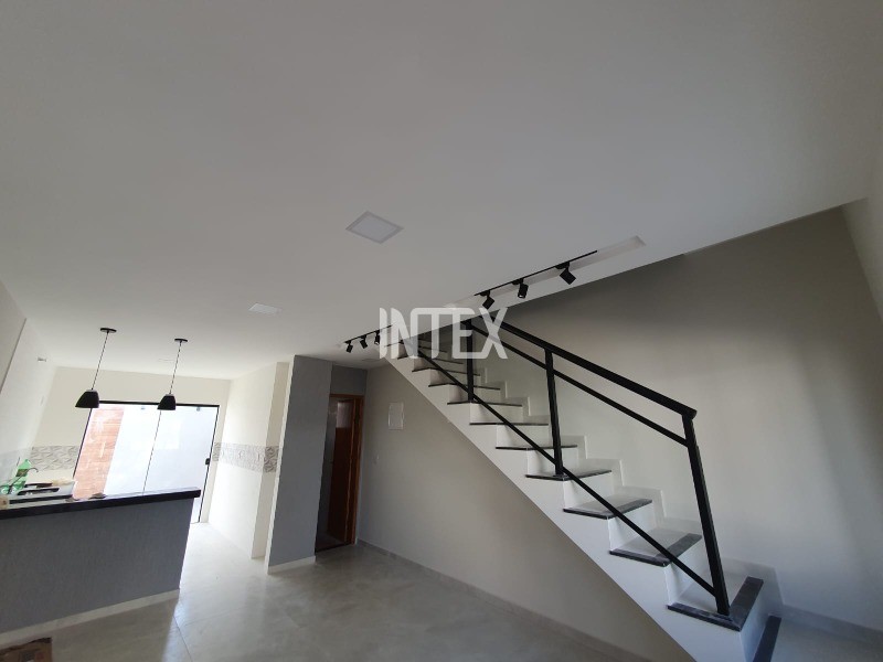 Casa à venda com 2 quartos, 114m² - Foto 13