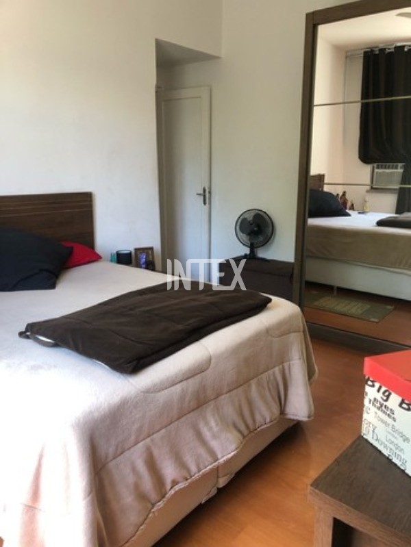 Apartamento à venda com 3 quartos, 144m² - Foto 6