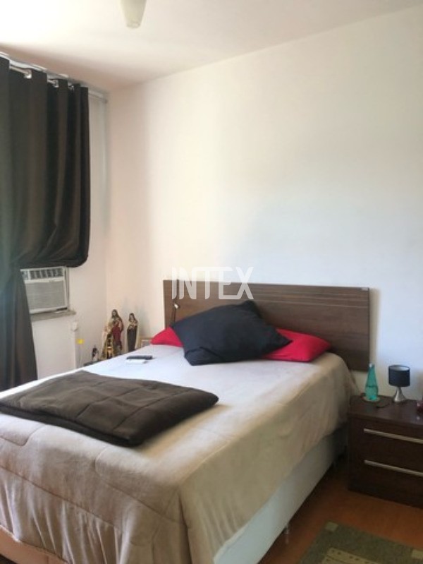 Apartamento à venda com 3 quartos, 144m² - Foto 4