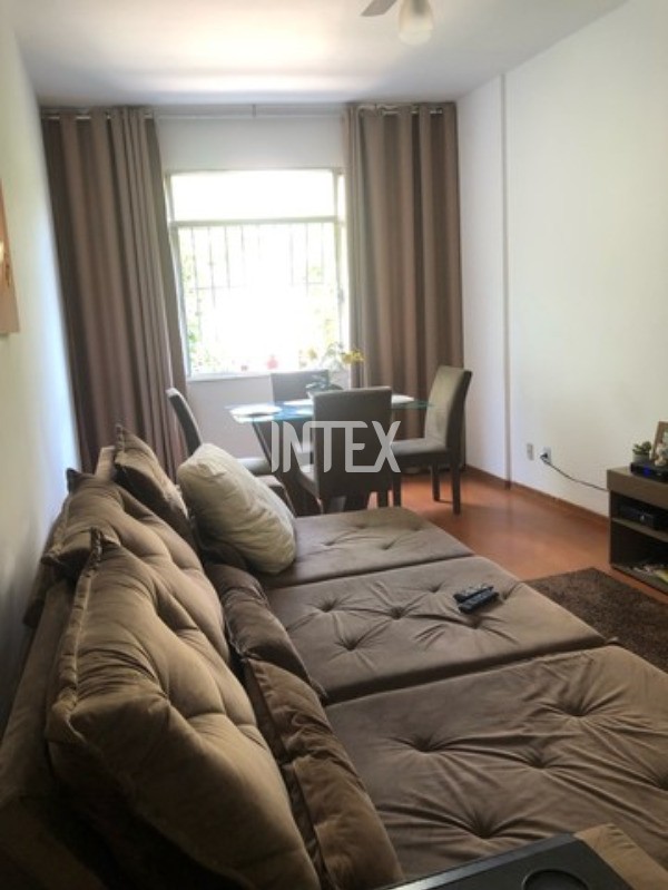 Apartamento à venda com 3 quartos, 144m² - Foto 3