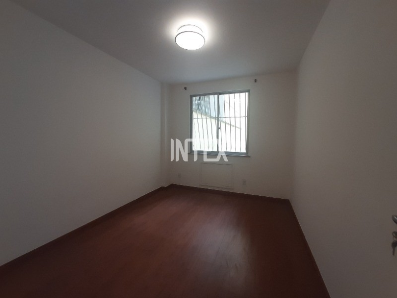 Apartamento à venda com 2 quartos, 90m² - Foto 17