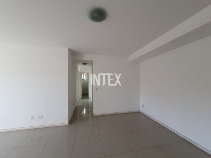 Apartamento à venda com 3 quartos, 105m² - Foto 18