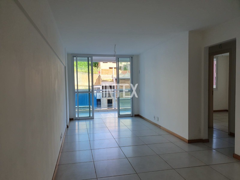 Apartamento à venda com 3 quartos, 97m² - Foto 4