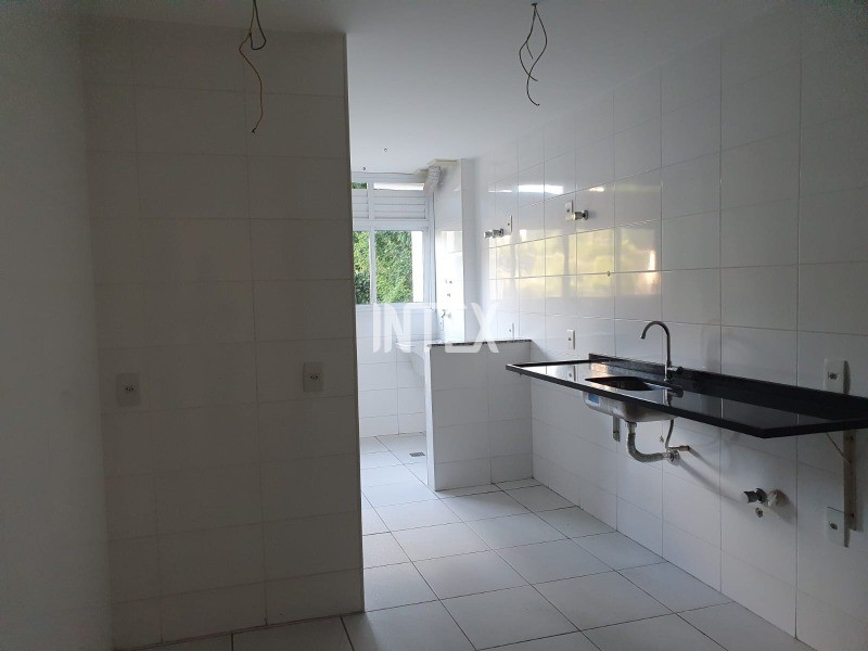 Apartamento à venda com 3 quartos, 97m² - Foto 11